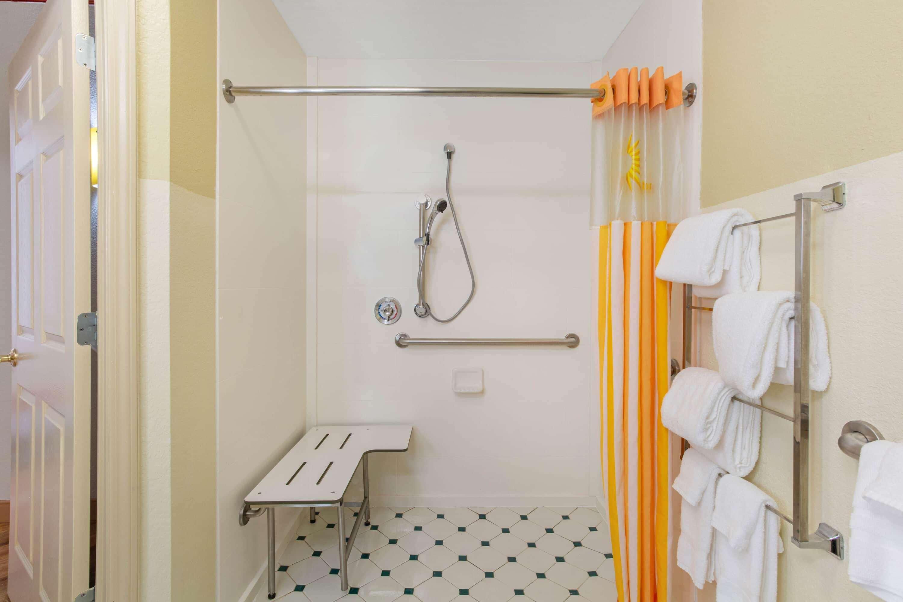 Hotel La Quinta By Wyndham Raleigh Cary