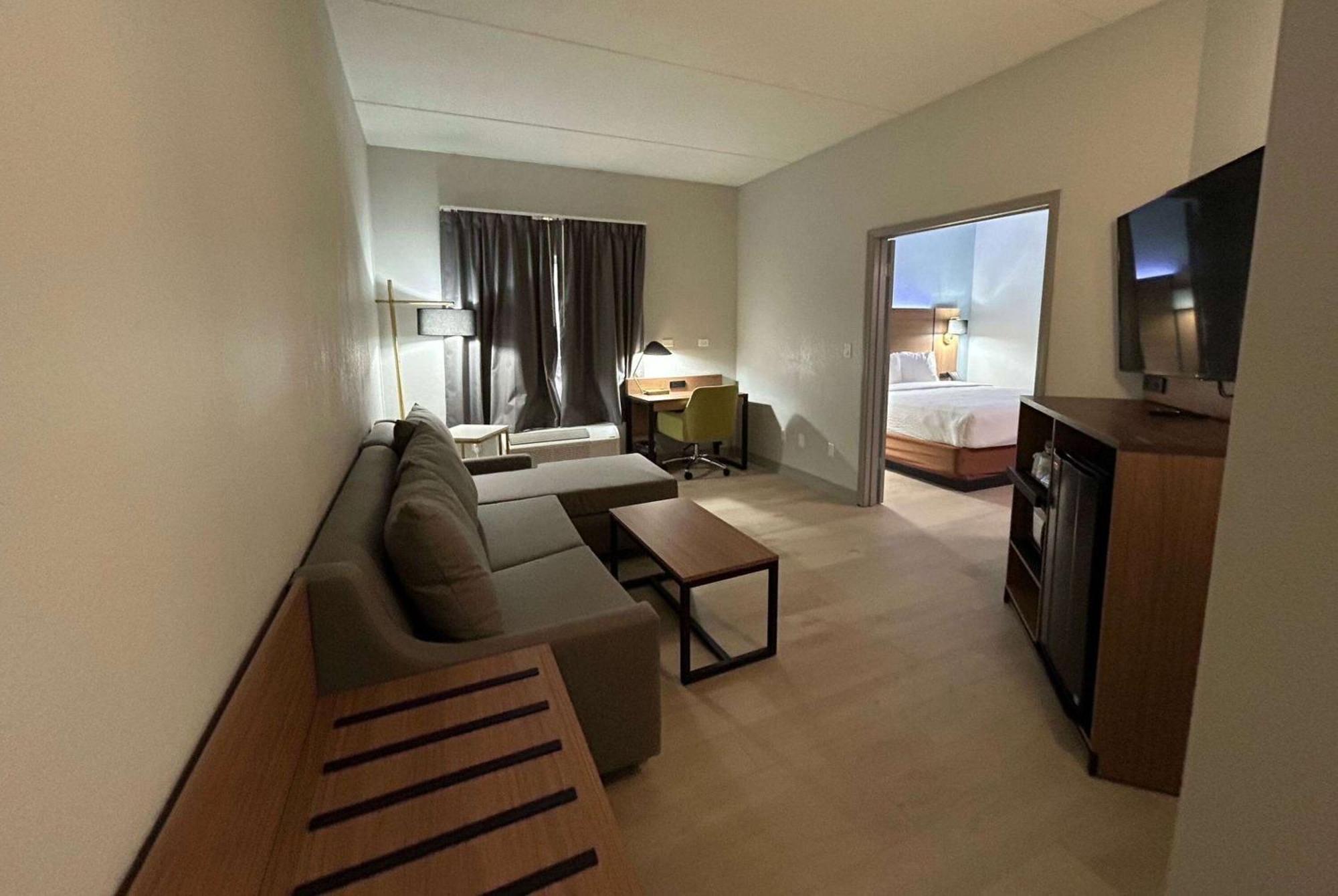 Hotel La Quinta By Wyndham Raleigh Cary
