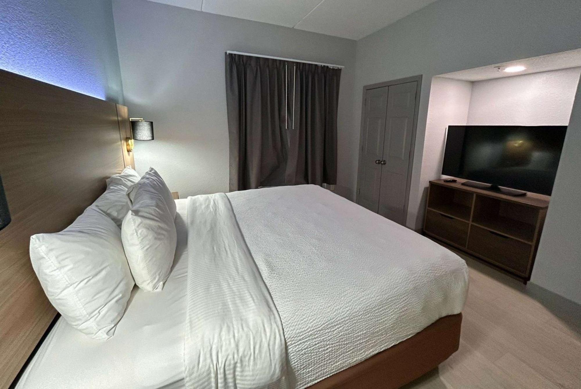 La Quinta By Wyndham Raleigh Cary