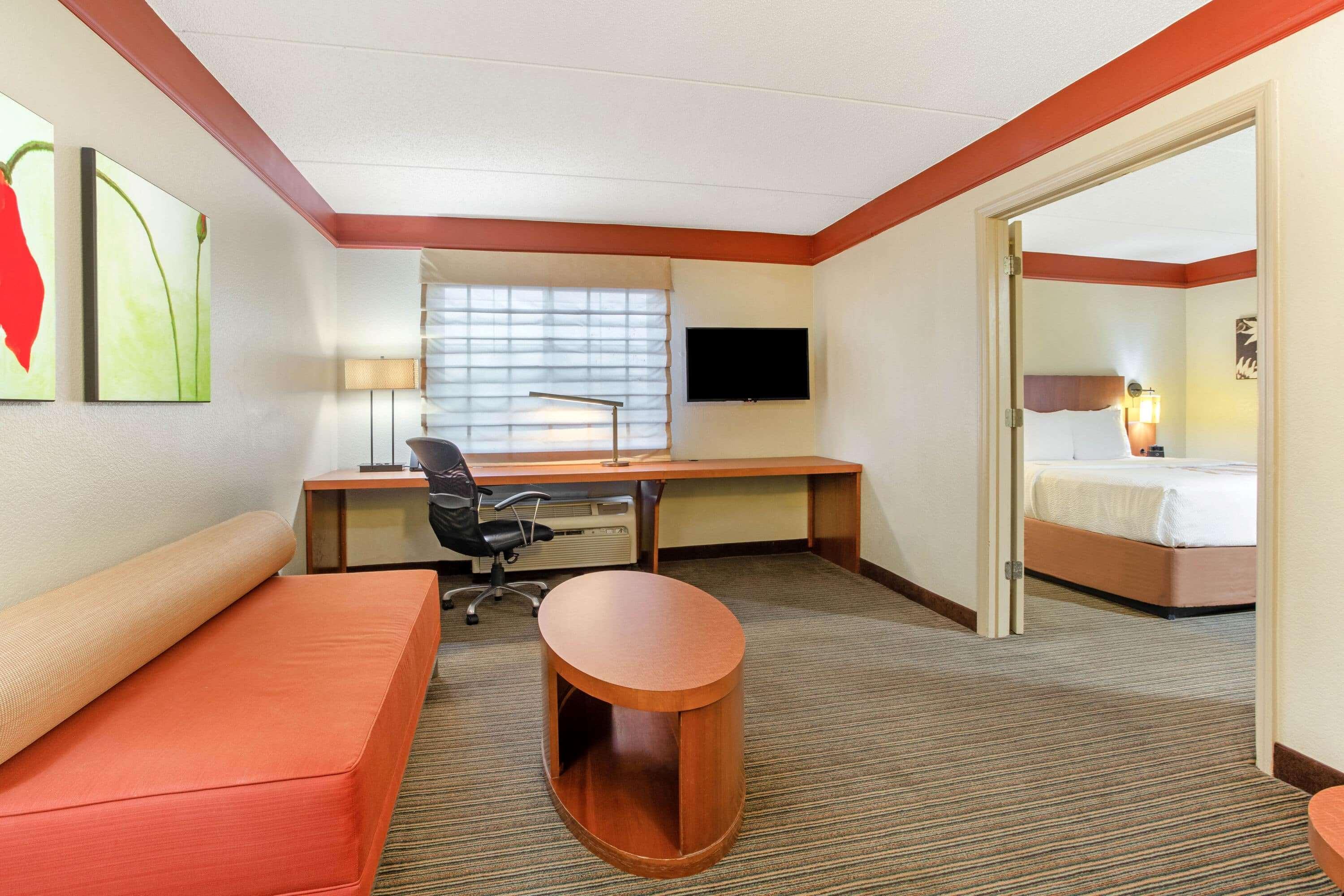 La Quinta By Wyndham Raleigh Hotel